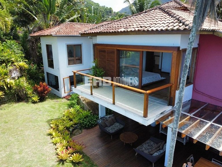 Casa de tirar o fôlego na praia do Félix, Ubatuba
