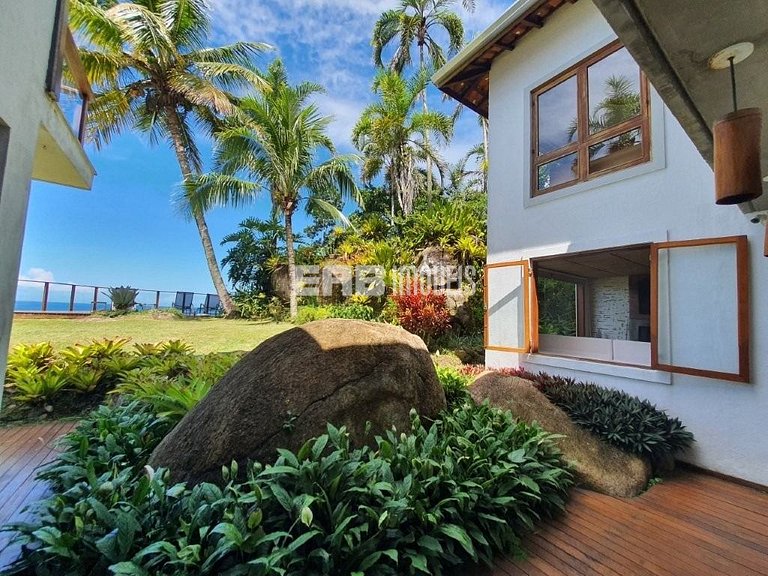 Casa de tirar o fôlego na praia do Félix, Ubatuba