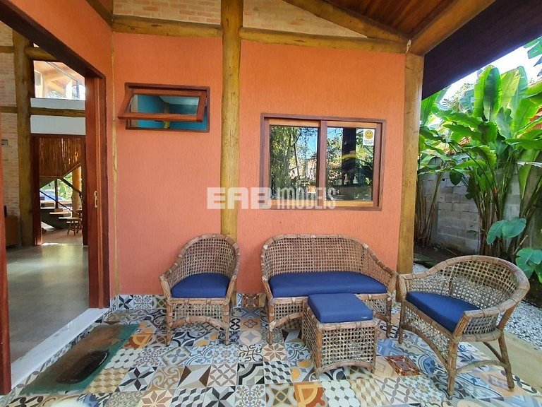 Casa em Itamambuca com 5 suítes, piscina, churrasqueira e ar