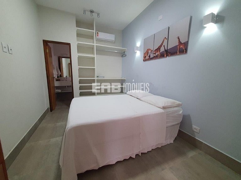 Casa em Itamambuca com 5 suítes, piscina, churrasqueira e ar