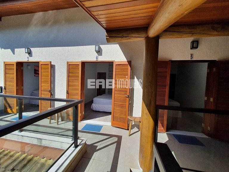 Casa em Itamambuca com 5 suítes, piscina, churrasqueira e ar