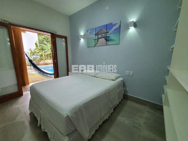 Casa em Itamambuca com 5 suítes, piscina, churrasqueira e ar