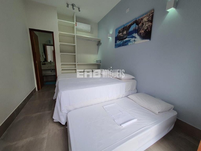 Casa em Itamambuca com 5 suítes, piscina, churrasqueira e ar