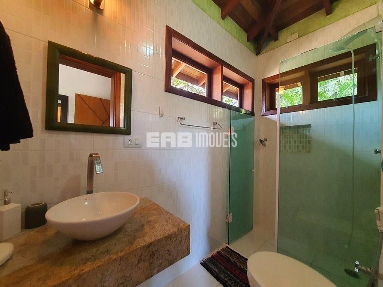 Casa com piscina para temporada em Itamambuca, Ubatuba