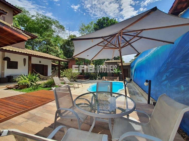 Casa com piscina para temporada em Itamambuca, Ubatuba