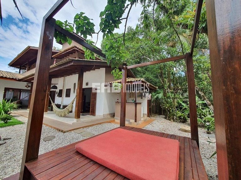 Casa com piscina para temporada em Itamambuca, Ubatuba