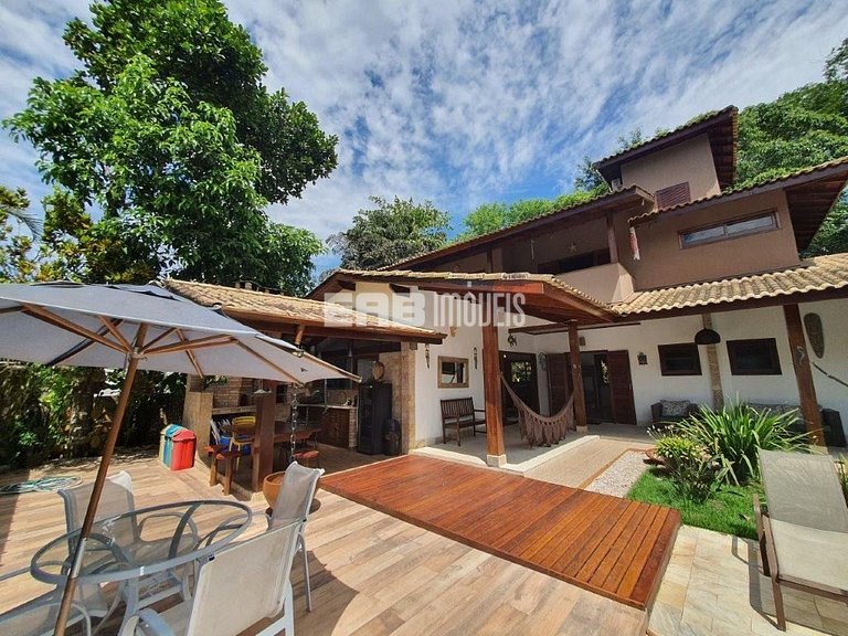 Casa com piscina para temporada em Itamambuca, Ubatuba