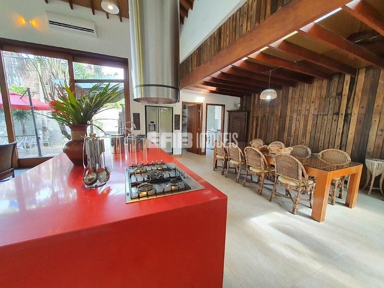 Casa de alto padrão para temporada em Itamambuca