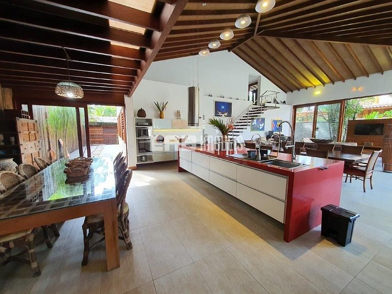 Casa de alto padrão para temporada em Itamambuca