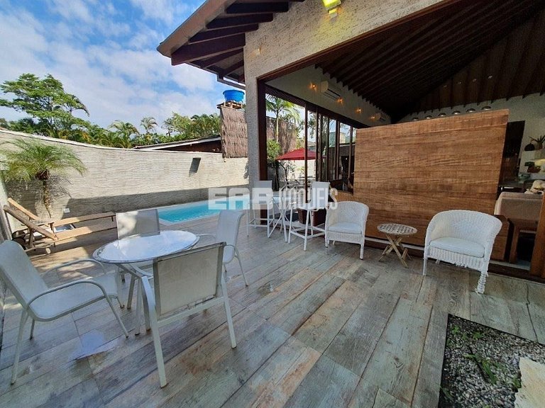 Casa de alto padrão para temporada em Itamambuca