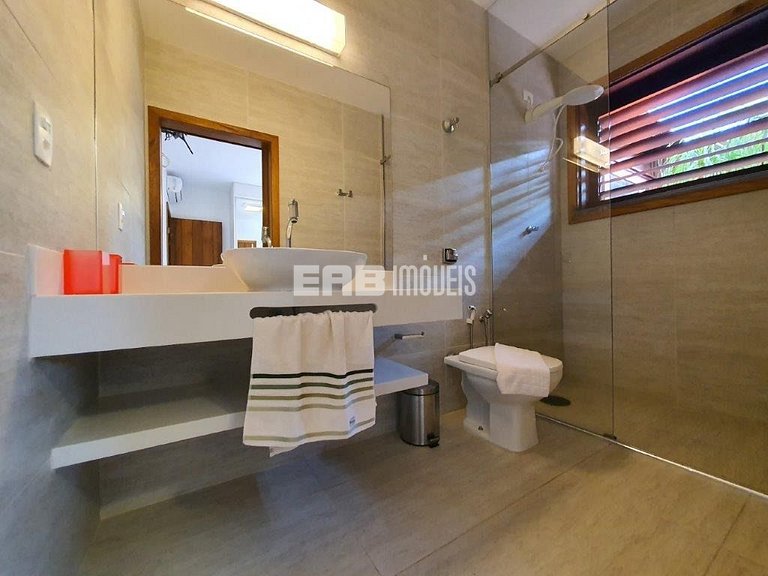 Casa de alto padrão para temporada em Itamambuca