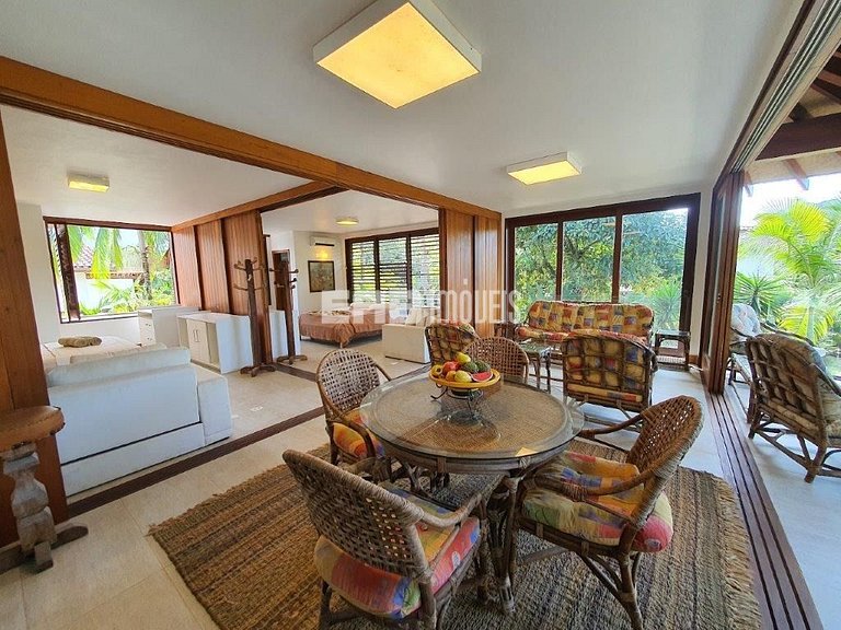 Casa de alto padrão para temporada em Itamambuca