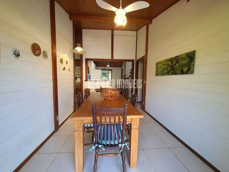 Casa linda e aconchegante, a apenas 200m da praia