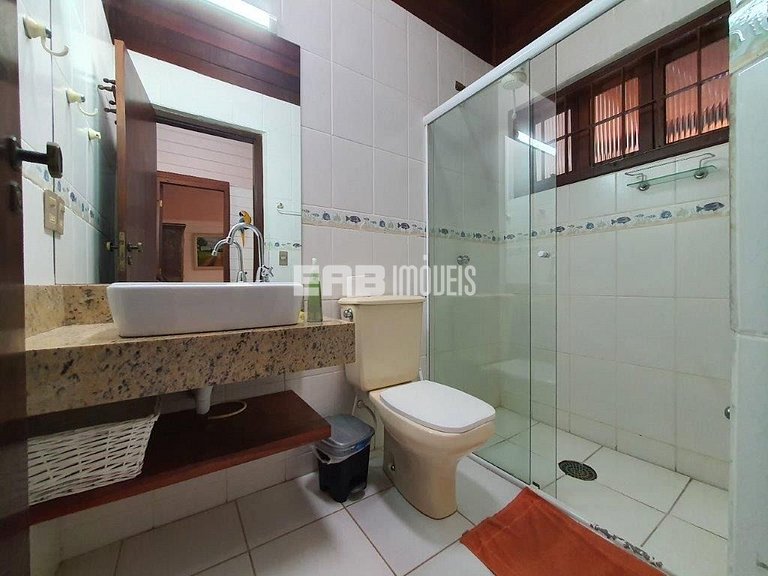 Casa linda e aconchegante, a apenas 200m da praia