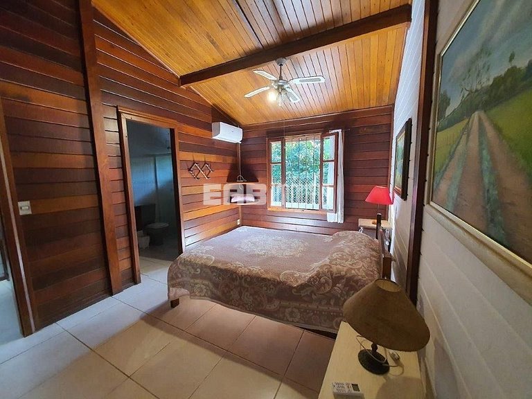 Casa linda e aconchegante, a apenas 200m da praia