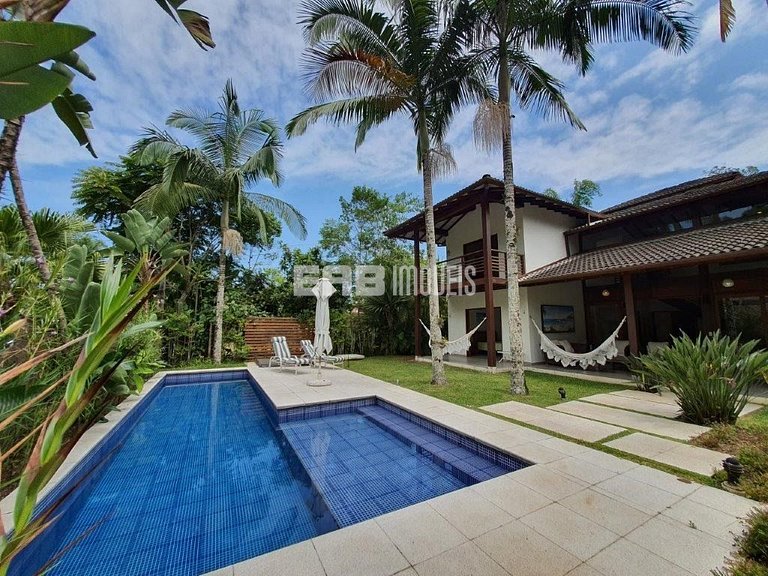 Casa em Itamambuca com piscina para 8 pessoas