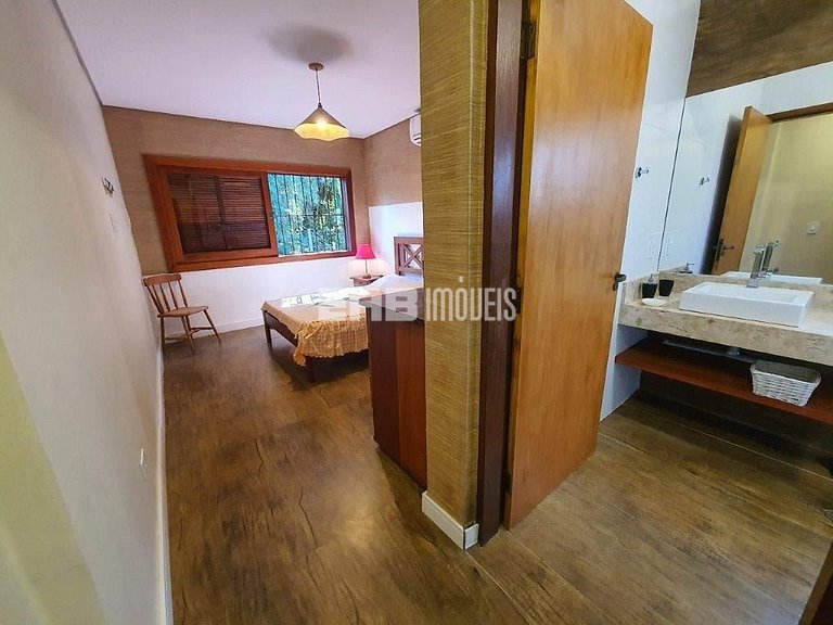 Casa linda e aconchegante, a apenas 200m da praia