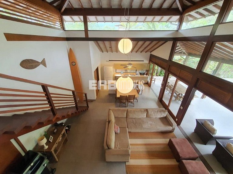 Casa em Itamambuca com piscina para 8 pessoas