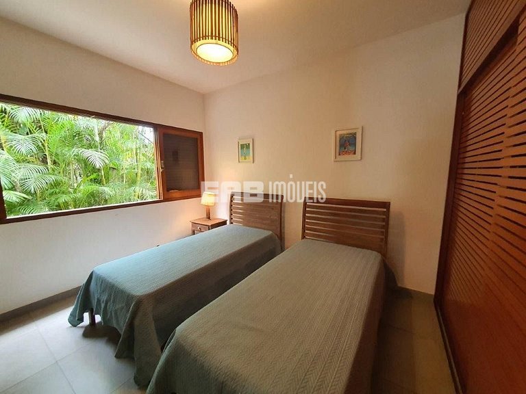 Casa em Itamambuca com piscina para 8 pessoas