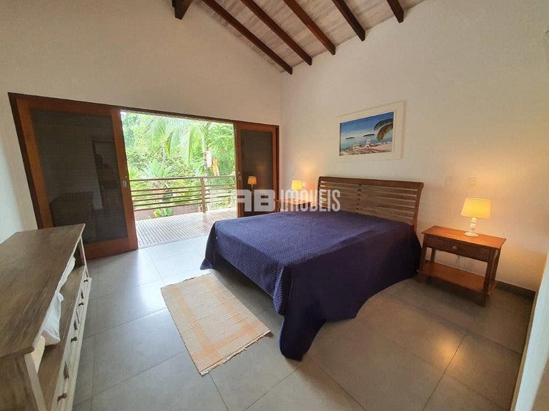 Casa em Itamambuca com piscina para 8 pessoas