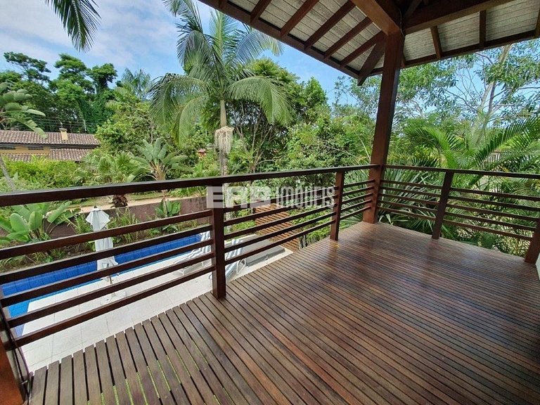 Casa em Itamambuca com piscina para 8 pessoas