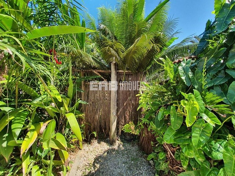 Casa linda e aconchegante, a apenas 200m da praia