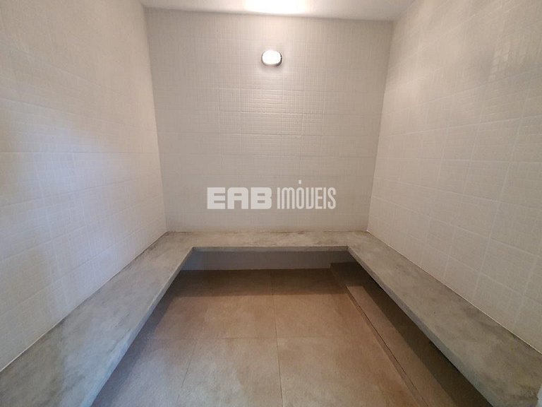 Casa de alto padrão, com piscina, na praia de Itamambuca, Ub