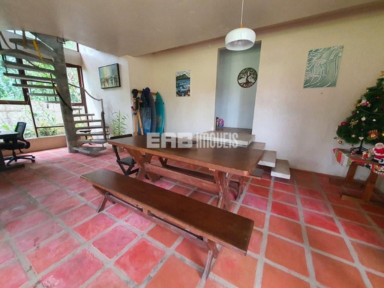 Casa com 3 dormitórios em Itamambuca