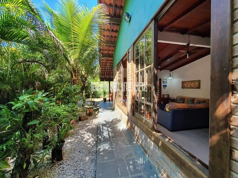 Casa aconchegante para 10 pessoas na praia de Itamambuca