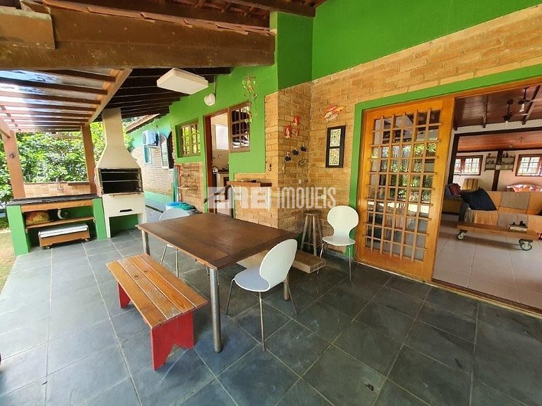 Casa aconchegante para 10 pessoas na praia de Itamambuca