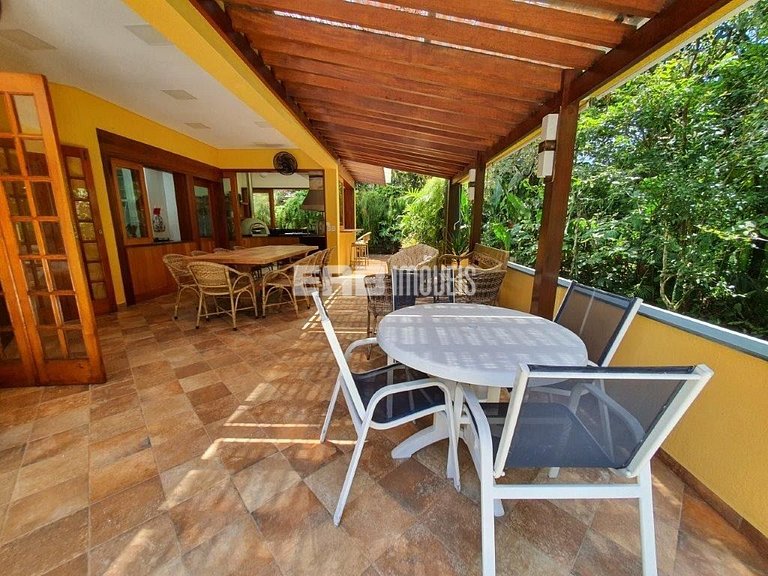 Casa a 30m do mar na praia de Itamambuca