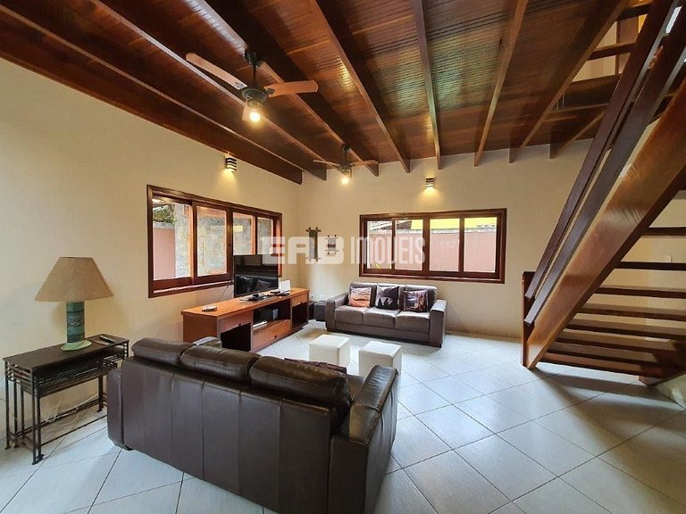 Lindíssima casa de praia disponível para locação de temporad