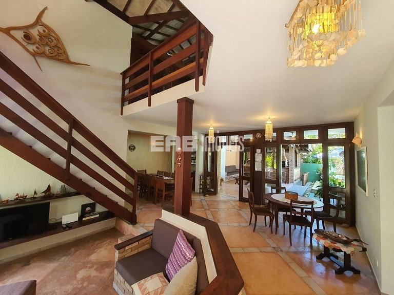 Bela casa disponível para locação de temporada, a 400 m da a