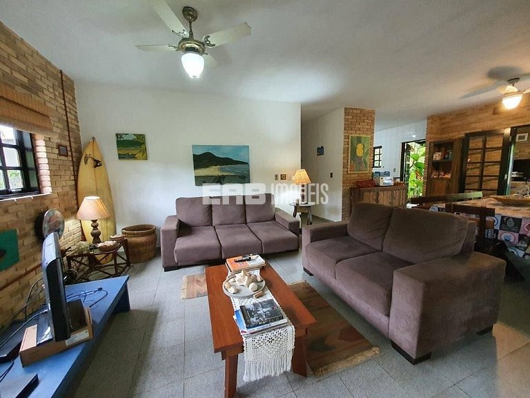 Casa básica e confortável para temporada em Itamambuca, Ubat