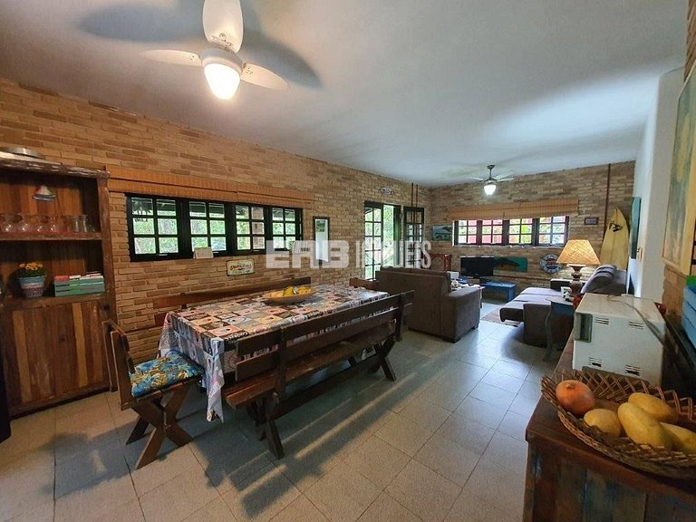 Casa básica e confortável para temporada em Itamambuca, Ubat