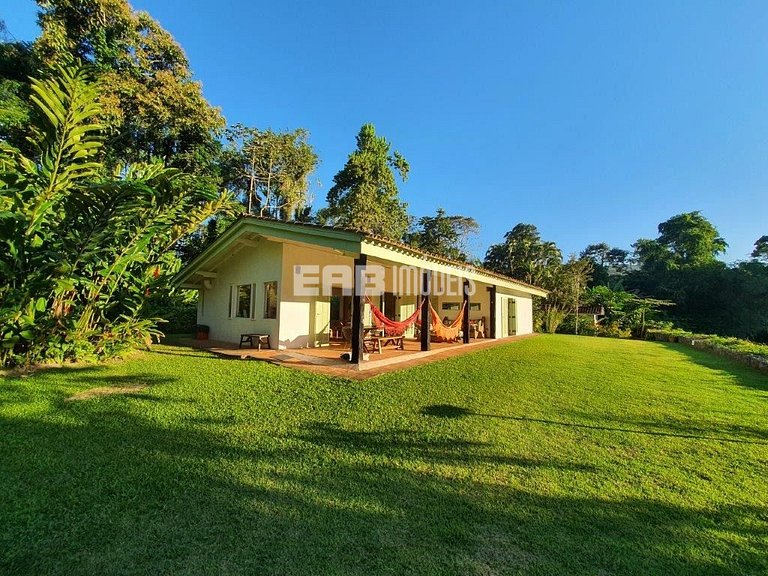 Aconchegante casa de praia com vista para o rio Itamambuca