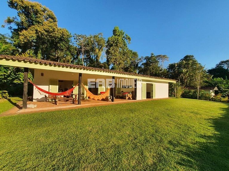 Aconchegante casa de praia com vista para o rio Itamambuca