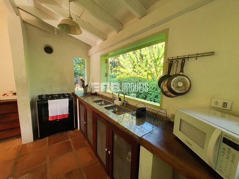 Aconchegante casa de praia com vista para o rio Itamambuca