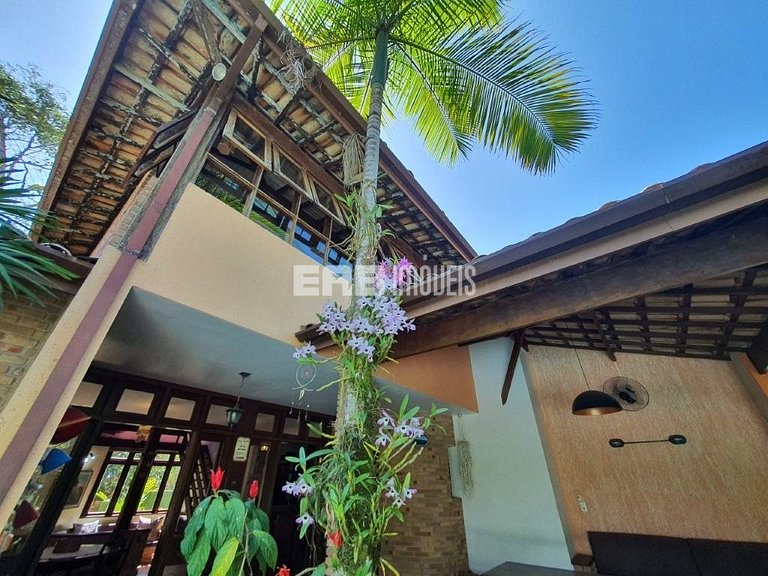 Bela casa disponível para locação de temporada, a 400 m da a