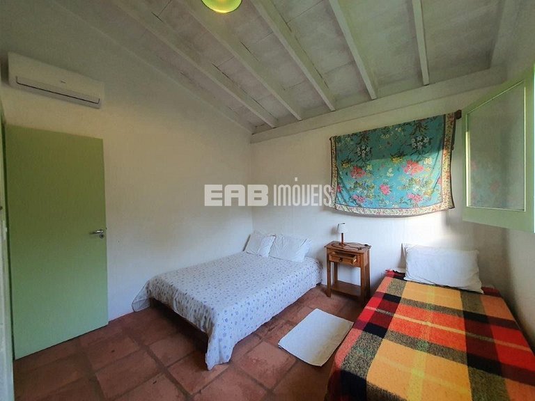 Aconchegante casa de praia com vista para o rio Itamambuca