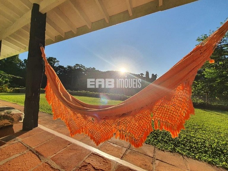 Aconchegante casa de praia com vista para o rio Itamambuca