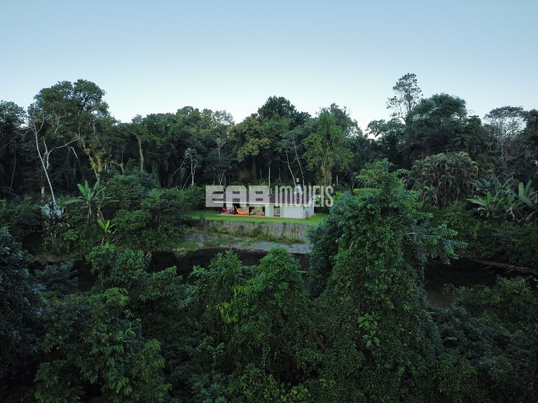 Aconchegante casa de praia com vista para o rio Itamambuca
