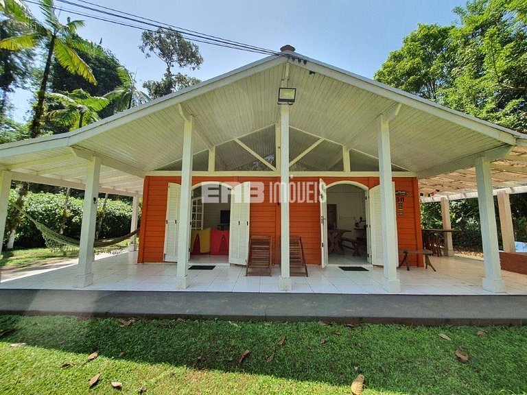 Casa para aluguel de temporada em Ubatuba, com 3 dormitórios