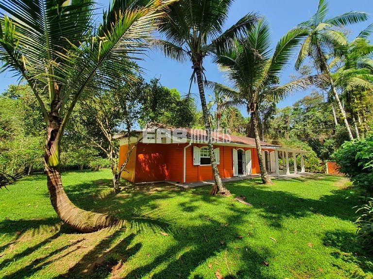 Casa para aluguel de temporada em Ubatuba, com 3 dormitórios