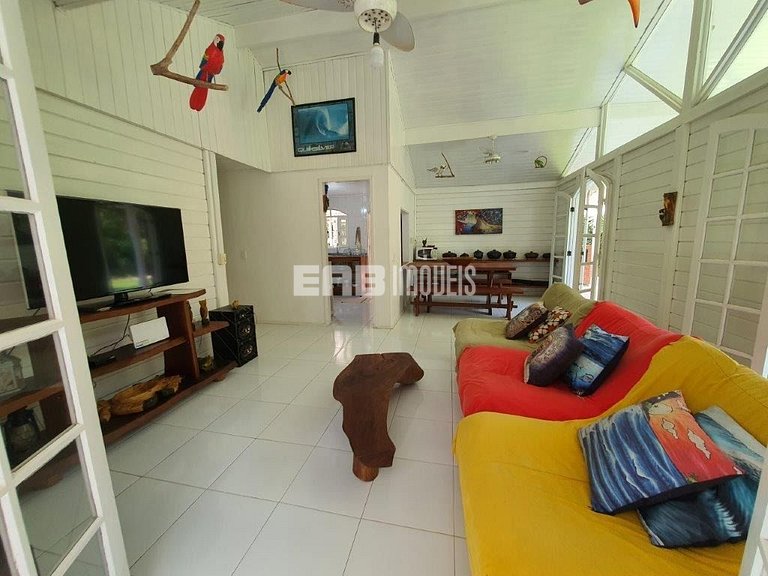 Casa para aluguel de temporada em Ubatuba, com 3 dormitórios