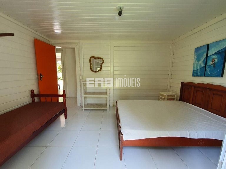 Casa para aluguel de temporada em Ubatuba, com 3 dormitórios
