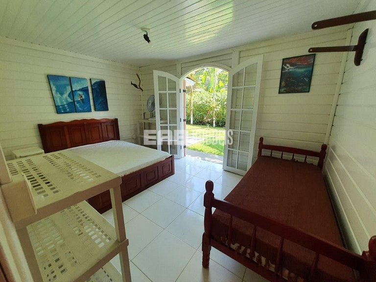 Casa para aluguel de temporada em Ubatuba, com 3 dormitórios