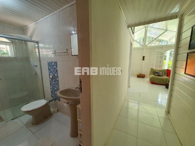 Casa para aluguel de temporada em Ubatuba, com 3 dormitórios