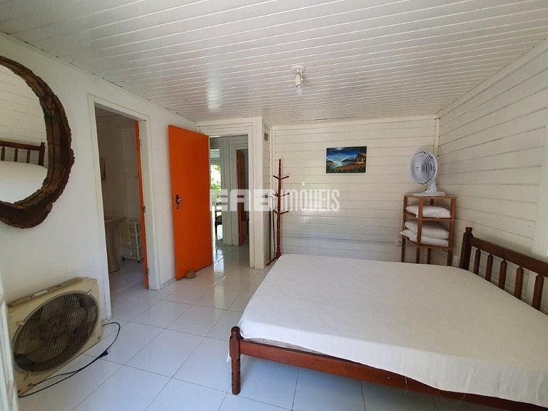 Casa para aluguel de temporada em Ubatuba, com 3 dormitórios
