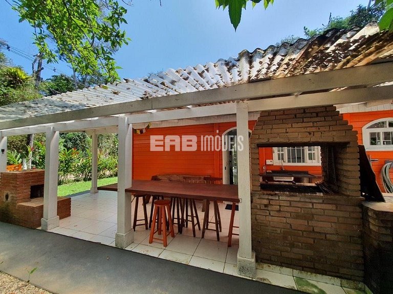 Casa para aluguel de temporada em Ubatuba, com 3 dormitórios